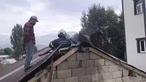 Yüksekova'da tandır evinde çıkan yangın paniğe neden oldu
