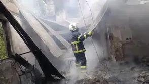 Dağlıca köyündeki okul binasında çıkan yangın paniğe neden oldu