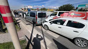 Elazığ Bingöl karayolunda dört aracın karıştığı zincirleme kaza yaşandı