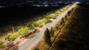 Şanlıurfa GAP Havalimanı yoluna 472 yeni aydınlatma direği dikildi