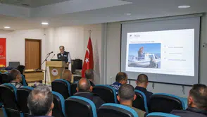 Bingöl'de balık üreticilerine hastalıklarla mücadele ve verimlilik eğitimi verildi