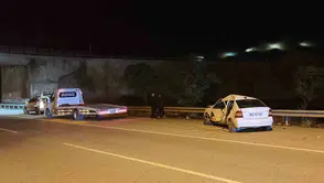 Muş'ta tır ve otomobil çarpıştı: İki kişi araçta sıkıştı