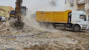 Silopi köylerindeki metruk binalar güvenlik için yıkılıyor