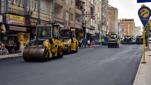 Diyarbakır'da yollar yenilendi: 637 bin 951 ton asfalt serildi