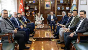 Siyasette diyalog mesajı: Diyarbakır Büyükşehir Belediyesi'ne AK Parti'den ziyaret