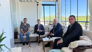 Çermik protokolü bayramda şehit ailelerinin yanındaydı