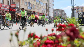 Elazığ’da Yeşilay için pedallar bağımlılığa karşı döndü