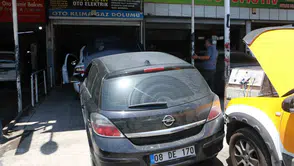 Diyarbakır'da kavurucu sıcaklar oto sanayide klima kuyruğu oluşturdu