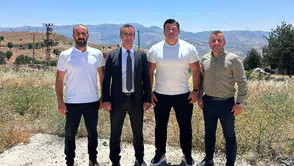 Milli güreşçi Rıza Kayaalp rotasını Şırnak’ın zirvelerine çevirdi