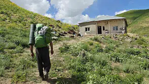Vanlı doğaseverler üç günlük yürüyüşle Çalyan Gölü’ne ulaştı
