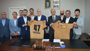 Bakan Işıkhan Mardin 1969 Spor Kulübünü Ziyaret Etti