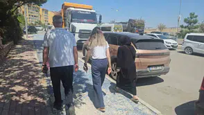 Elazığ zabıta ekipleri cami önlerindeki dilencilere müdahale etti