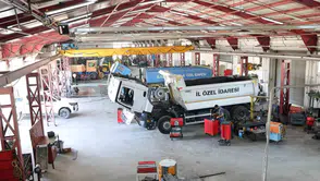 Elazığ kırsalındaki iş makineleri atölyelerde aralıksız onarımdan geçiyor