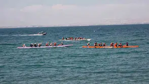 Van Gölü kıyısında düzenlenen su sporları festivali renkli anlarla tamamlandı