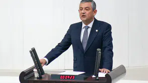 Özgür Özel'in 62 fezlekesi Ankara'da dengeleri değiştirdi: CHP'den beklenmedik dokunulmazlık çıkışı