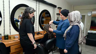 Diyarbakır’da kadınlar meslek kurslarıyla ekonomik hayata katılıyor