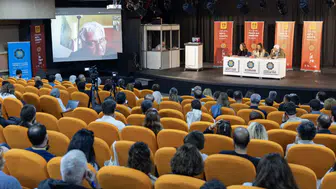 Diyarbakır’da Ortadoğu’da barışın imkanları tartışıldı