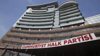 CHP Genel Merkezi’nde kriz büyüdü: Tartışma arbedeye dönüştü