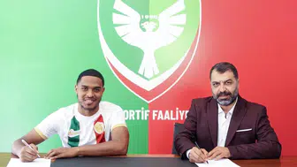 Amedspor'da Rayan Raveloson 2+1 yıllık sözleşme imzaladı