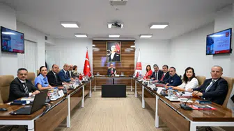 TBB'den 121 belediyeye araç desteği: Diyarbakır da toplantıya katıldı