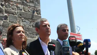 Özgür Özel Diyarbakır'da Kayyım siyasetine karşı sokaktayız