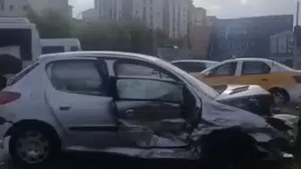 Diyarbakır'da iki otomobil çarpıştı! Kayapınar'daki kazada 3 kişi yaralandı