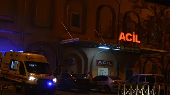 Mardin'de iki aile birbirine girdi: Sokaktaki kavga hastanede de sürdü