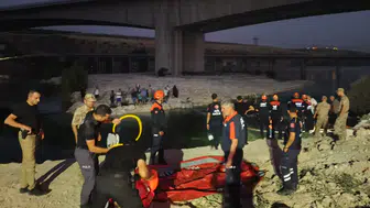 Bozova ilçesinde piknik yapan 32 kişi yükselen suların arasında kaldı