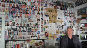 Bingöl'deki bu dükkan 10 bin fotoğrafla geçmişe açılan kapı oluyor