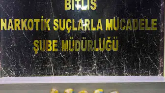 Tatvan’da durdurulan araçtan yaklaşık 3 kilo metamfetamin çıktı