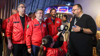 Bakan Yumaklı TEKNOFEST standında tarım teknolojilerinin önemini vurguladı