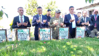 Van Erciş depreminin kurbanları 15 yıl sonra dualarla anıldı