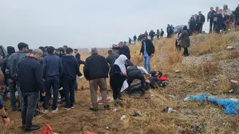 Hakkari Van kara yolunda zincirleme kaza 12 yaralı