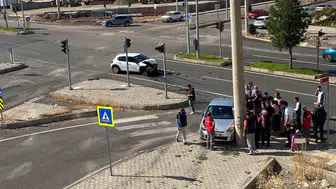 Diyarbakır’da iki araç çarpıştı: 3 yaralı