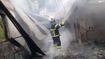 Dağlıca köyündeki okul binasında çıkan yangın paniğe neden oldu