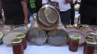 Sason festivalinde 1 kilo bal 400 bin liraya alıcı buldu