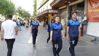 Sur Belediyesi'nden kaldırım işgali açıklaması: "Ticari faaliyet hak ihlalinin gerekçesi olamaz"