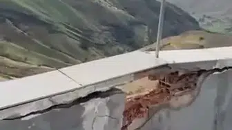 Siirt'te sağanak ve dolu yağışı günlük yaşamı felç etti
