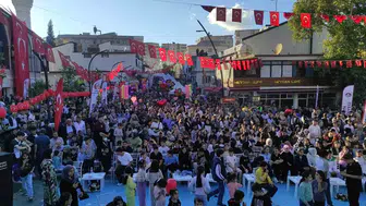 Sason'da Bal, Ceviz ve Çilek Festivali'ne yoğun ilgi