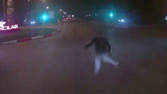 Elazığ'da kamyonun yayaya çarpma anı araç kamerasında