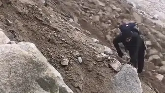 Ağrı Dağı zirve yolunda dağcılar heyelan tehlikesiyle karşı karşıya kaldı