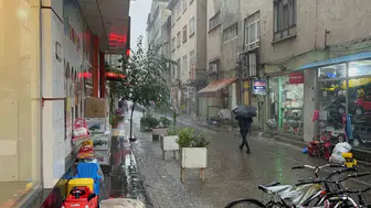 Bingöl genelinde kuvvetli sağanak yağış hayatı olumsuz etkilemeye başladı