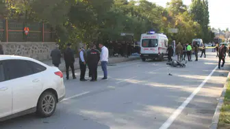 Malazgirt ilçesinde meydana gelen trafik kazasında iki genç yaşamını yitirdi