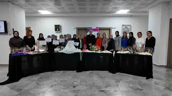 Elazığlı kadınlar boncuklu iğne oyası kursunda hünerlerini sergiledi
