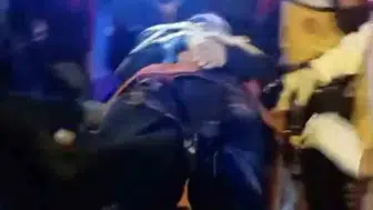 Muş'ta kontrolden çıkan pikap bahçe duvarına çarptı
