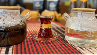 Çayda renklendirici tartışması: Güvenilir çay nasıl seçilir? Uzmanlar uyarıyor!
