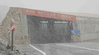 Karabet Geçidi’nde kar ve sis ulaşımı zorlaştırıyor