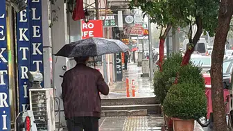 Elazığ sağanak yağışa teslim oldu