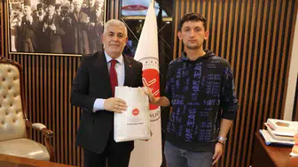 KPSS için tezgahını emanet eden simitçiye müftülükten anlamlı ziyaret