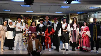 Sahneledikleri oyunun geliriyle ilkokulu baştan sona yenilediler